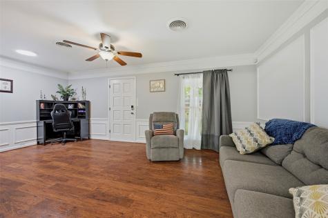 1914 Laurel Road Gainesville TX 76240