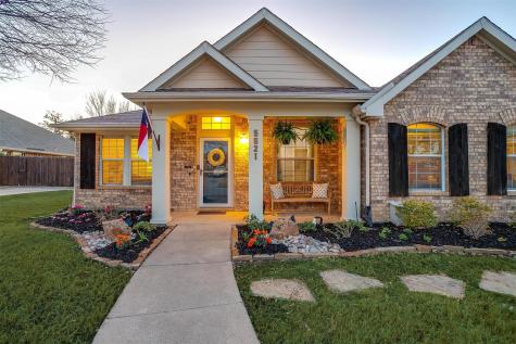 5621 Southern Hills Drive North Richland Hills TX 76180