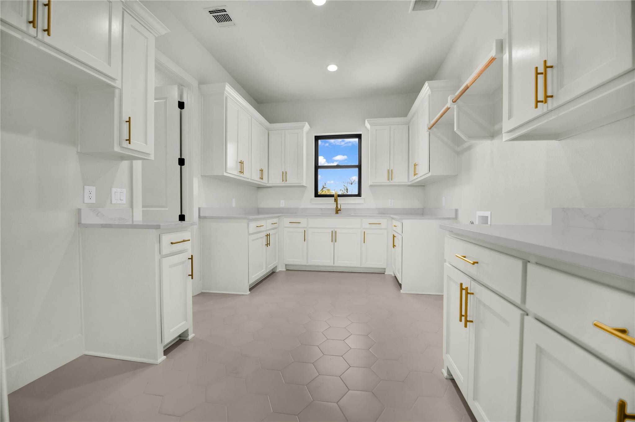 5024 Frost Creek Aledo TX 76008