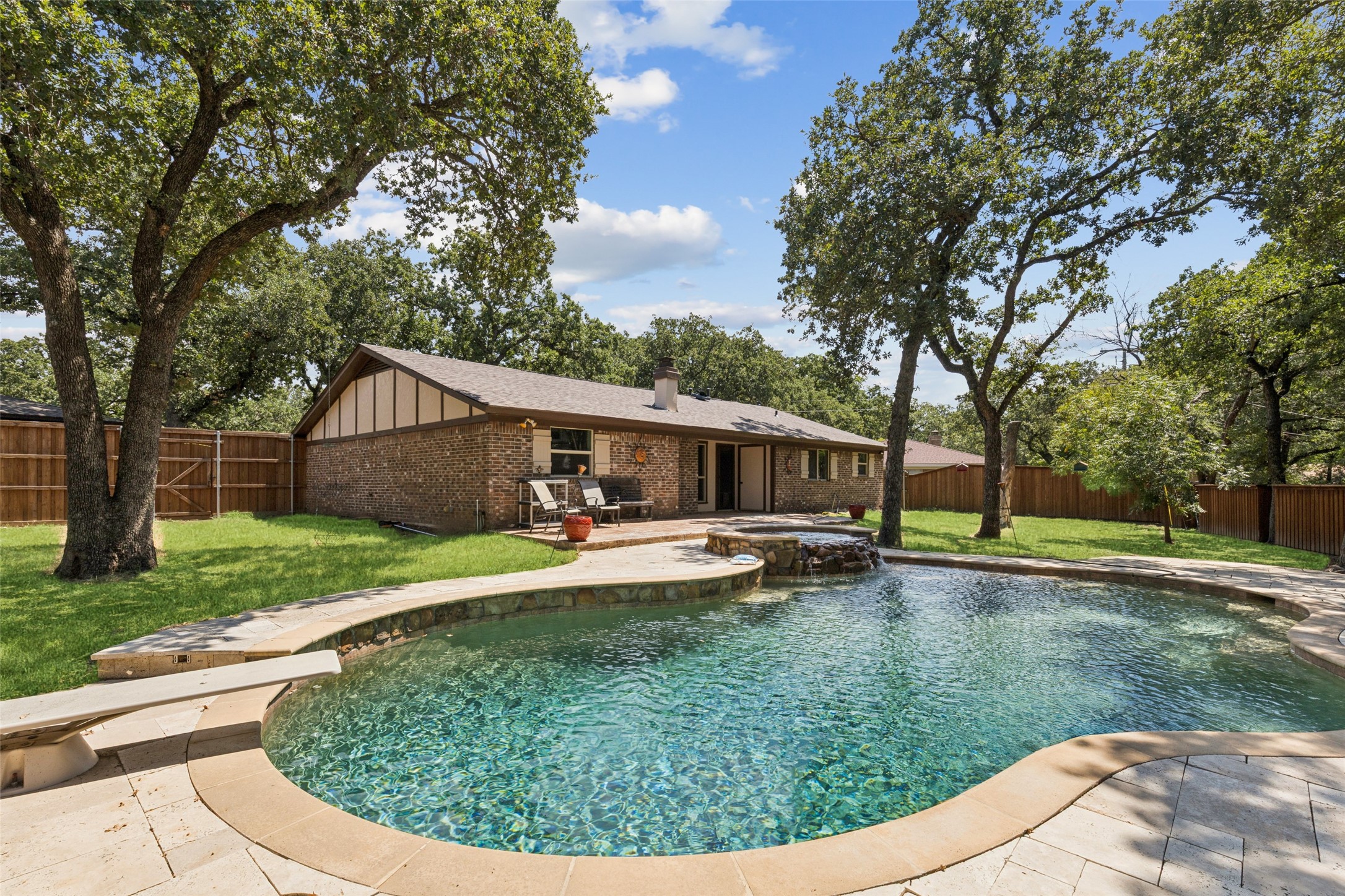 7701 Briarridge Court North Richland Hills TX 76182