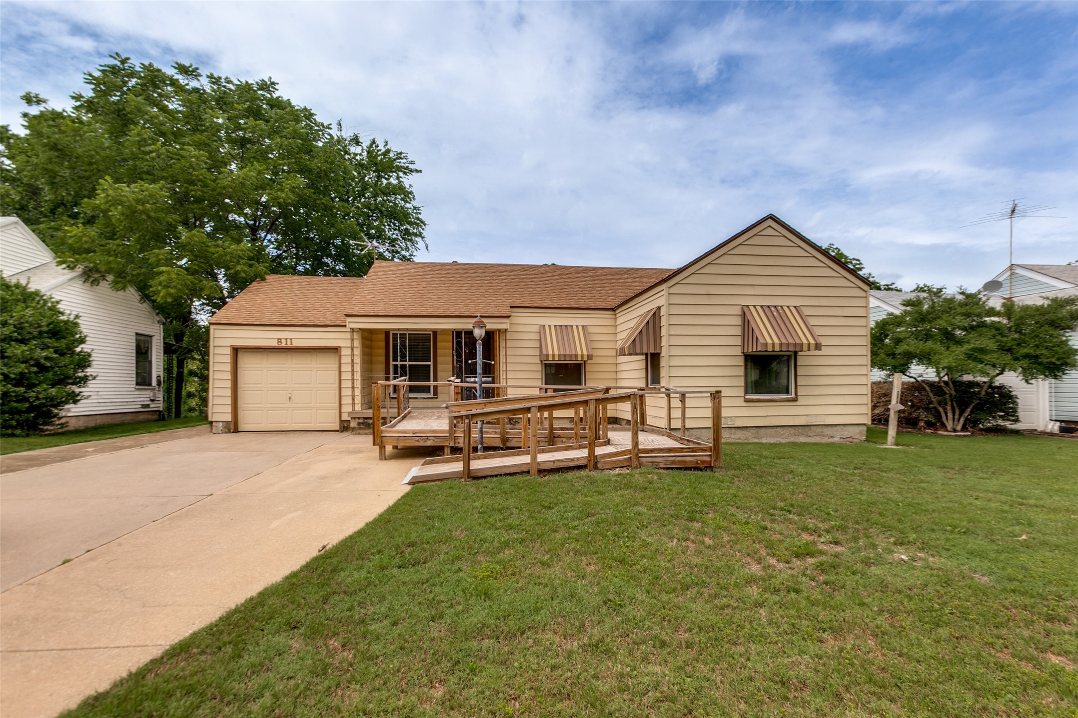 811 Magnolia Drive Garland TX 75040