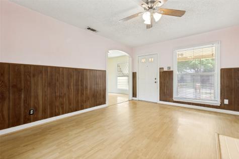 811 Magnolia Drive Garland TX 75040