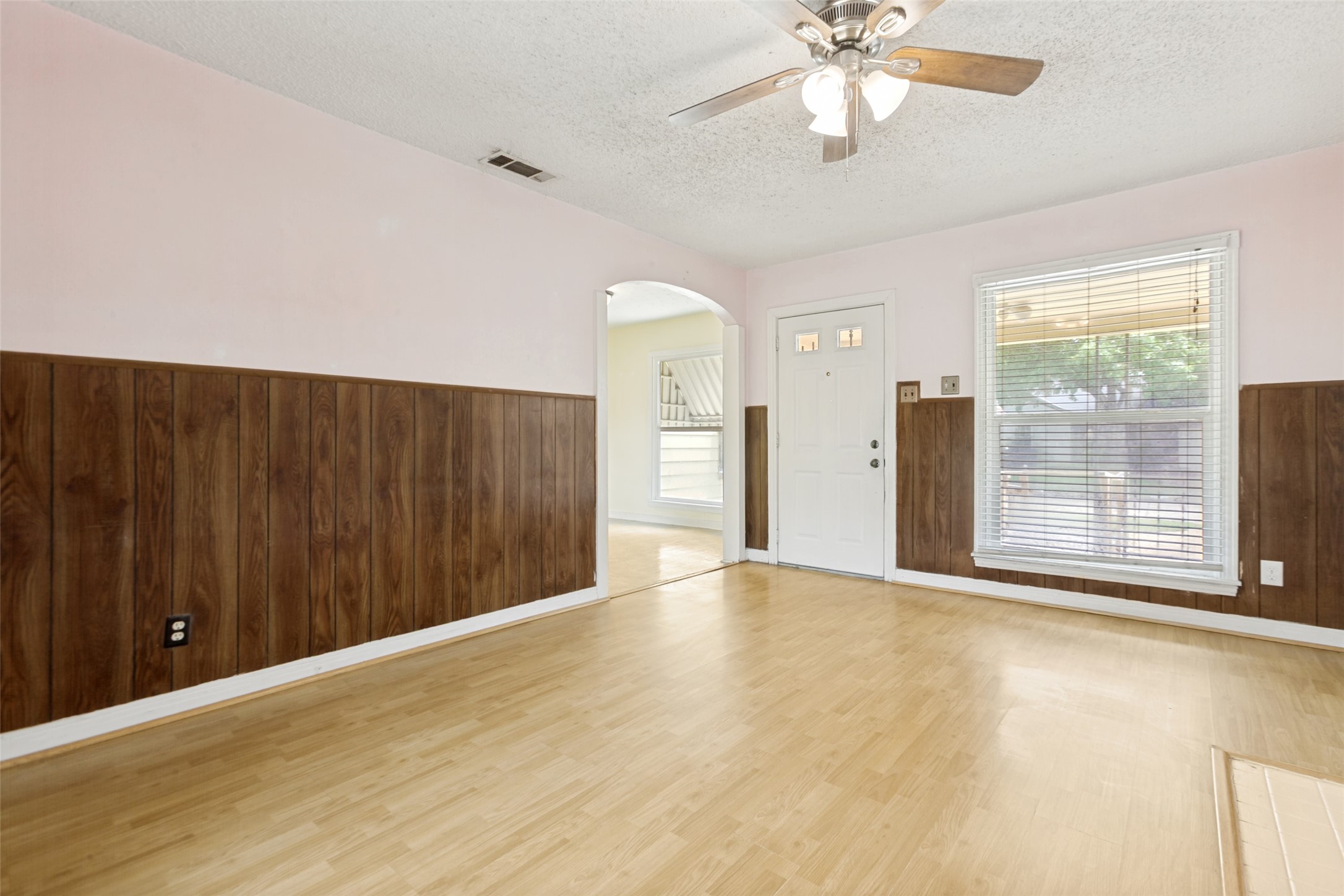 811 Magnolia Drive Garland TX 75040