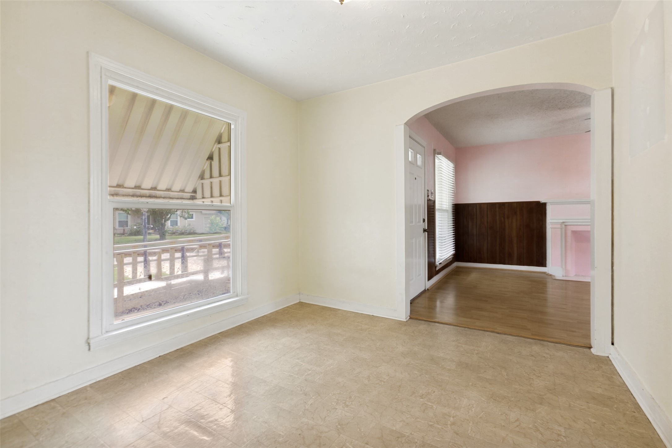 811 Magnolia Drive Garland TX 75040