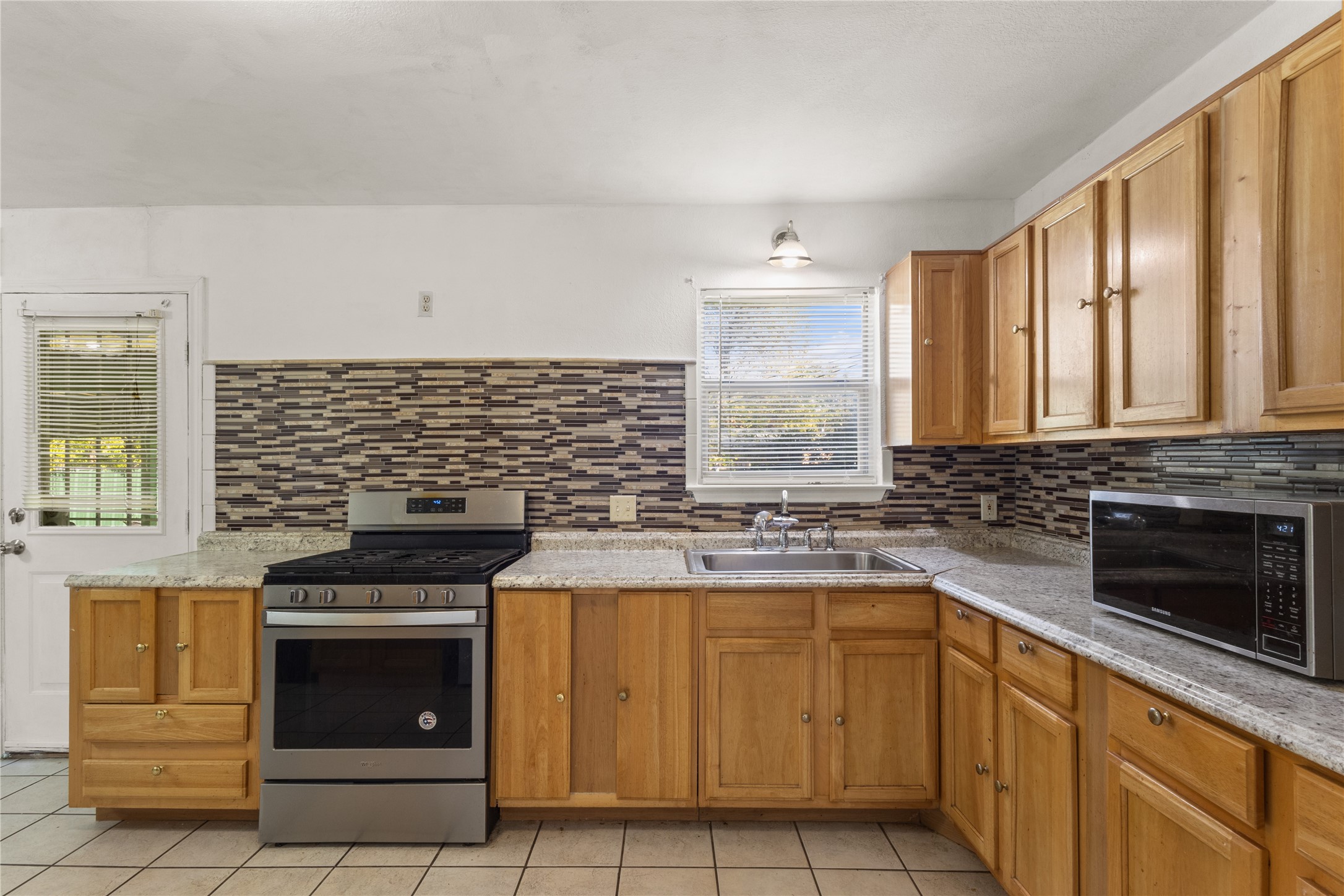 4805 Ira Street Haltom City TX 76117