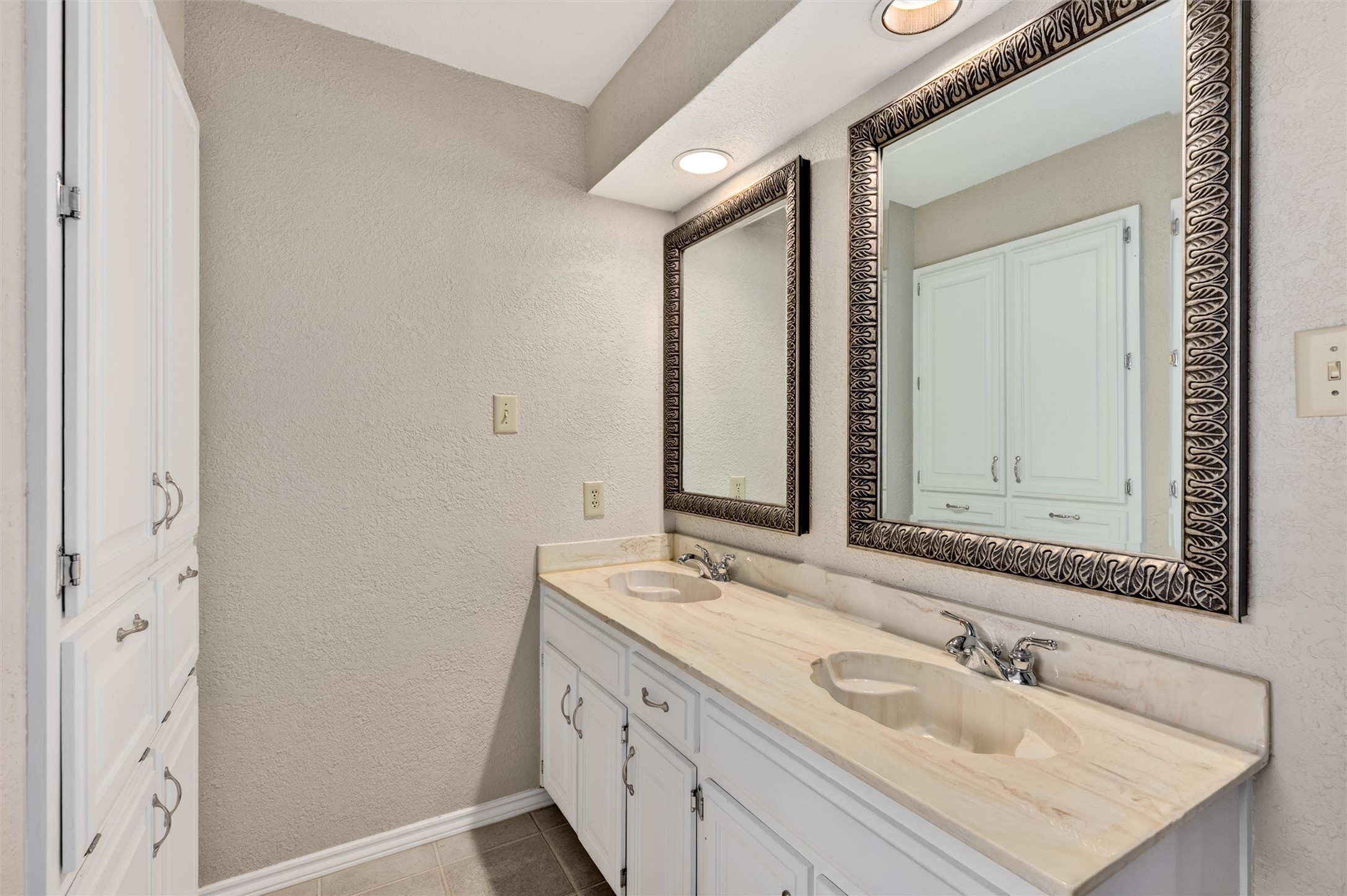 2516 Willowdale Drive Carrollton TX 75006