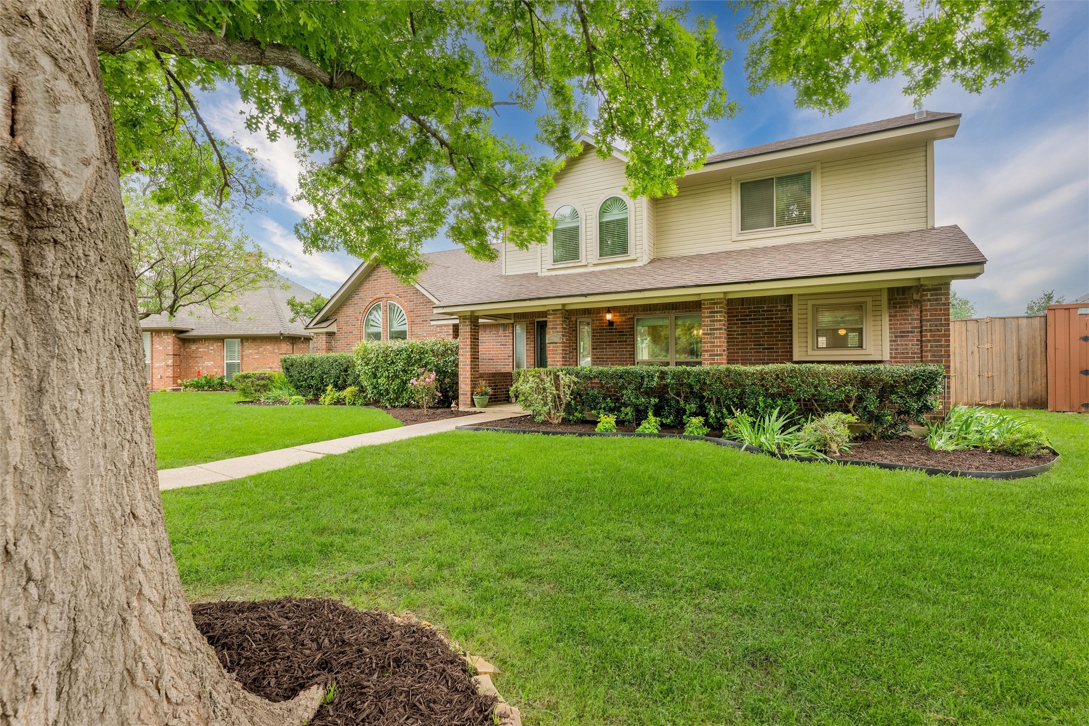 2516 Willowdale Drive Carrollton TX 75006