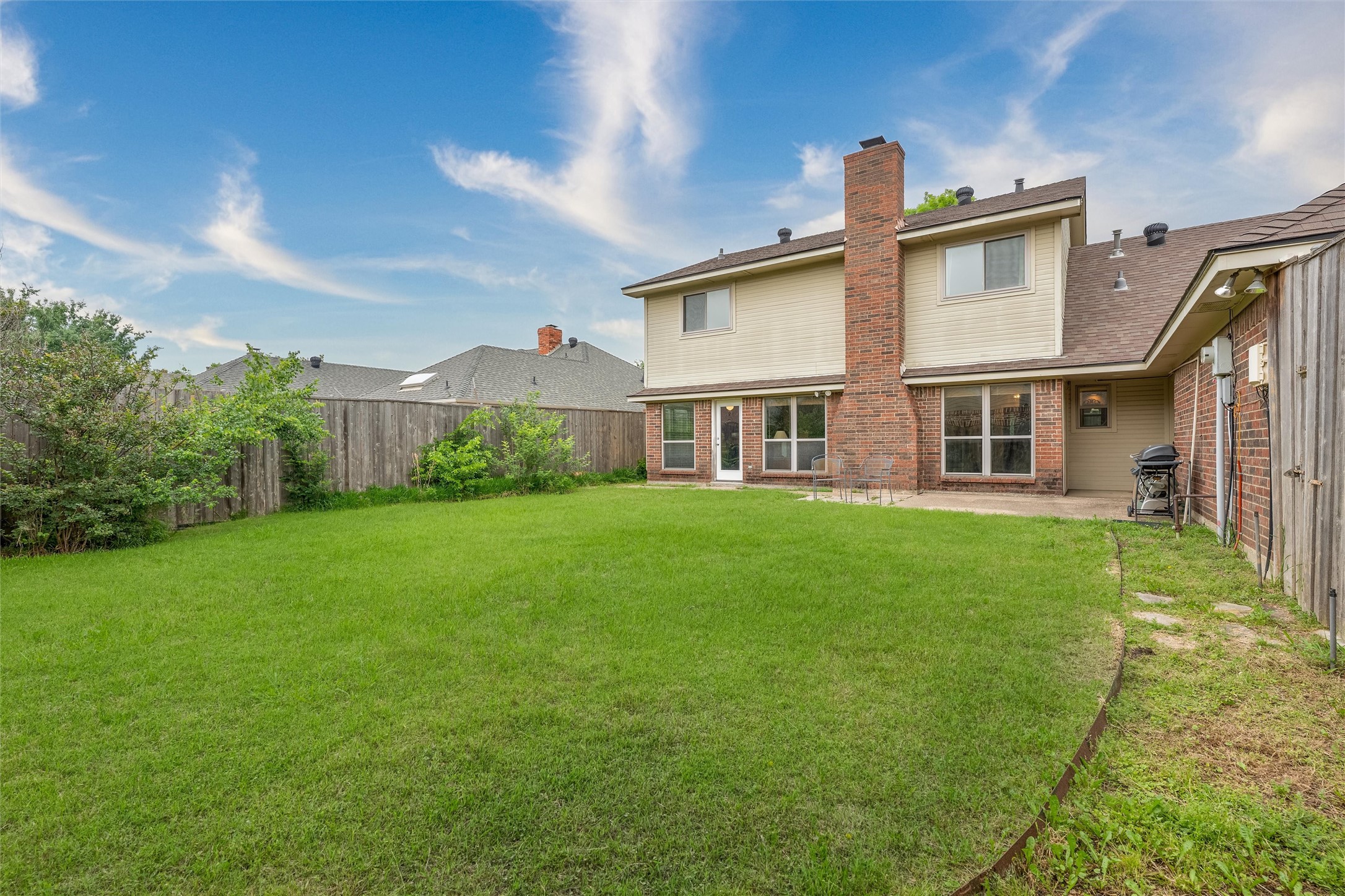 2516 Willowdale Drive Carrollton TX 75006