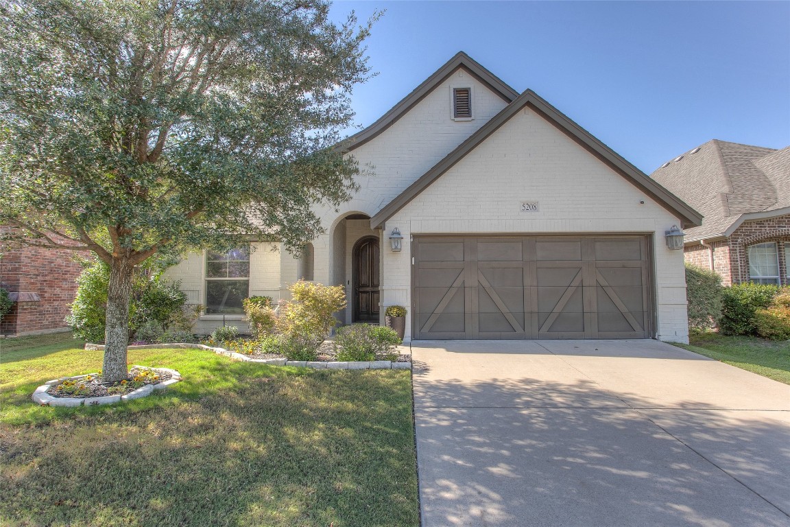 5208 Woodglen Lane Fort Worth TX 76126