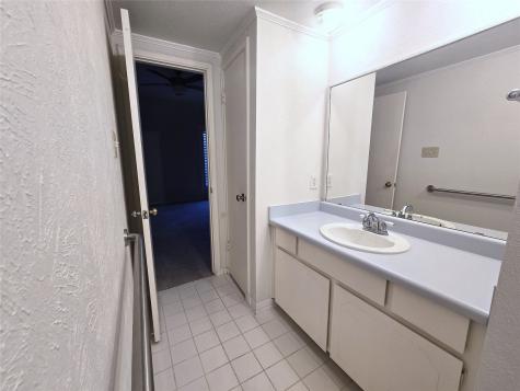 4320 Bellaire Drive S Fort Worth TX 76109