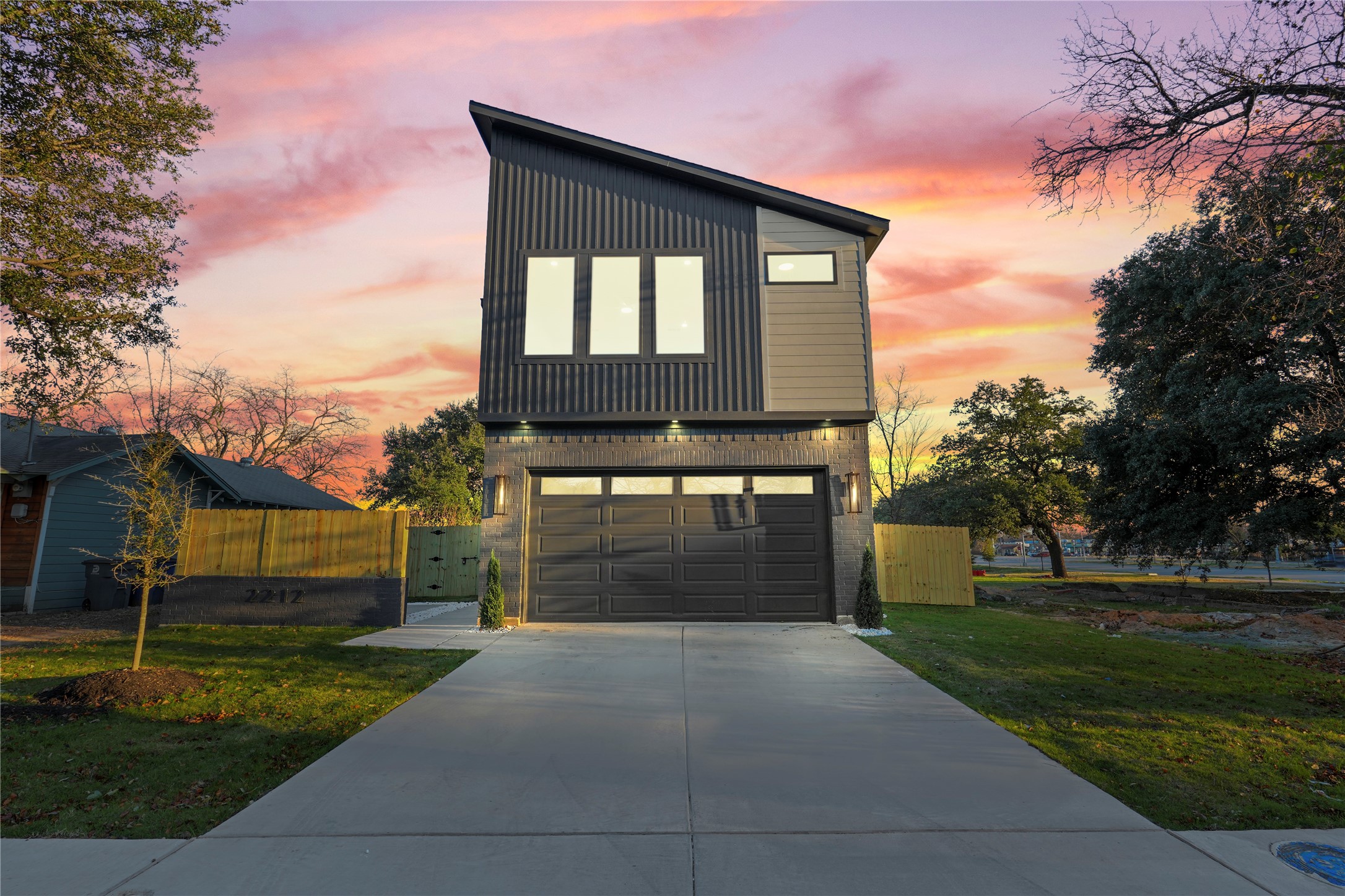 2212 Marburg Street Dallas TX 75215