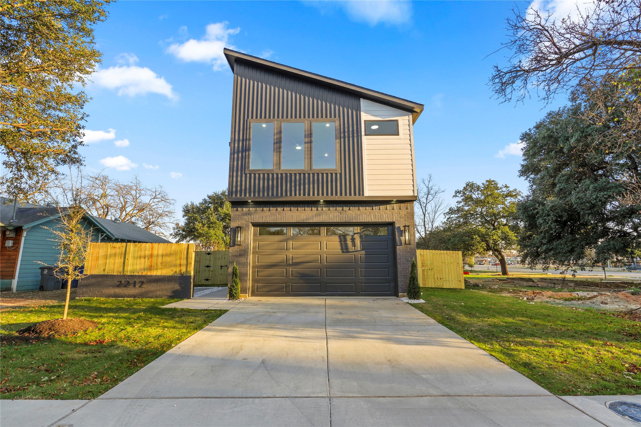 2212 Marburg Street Dallas TX 75215