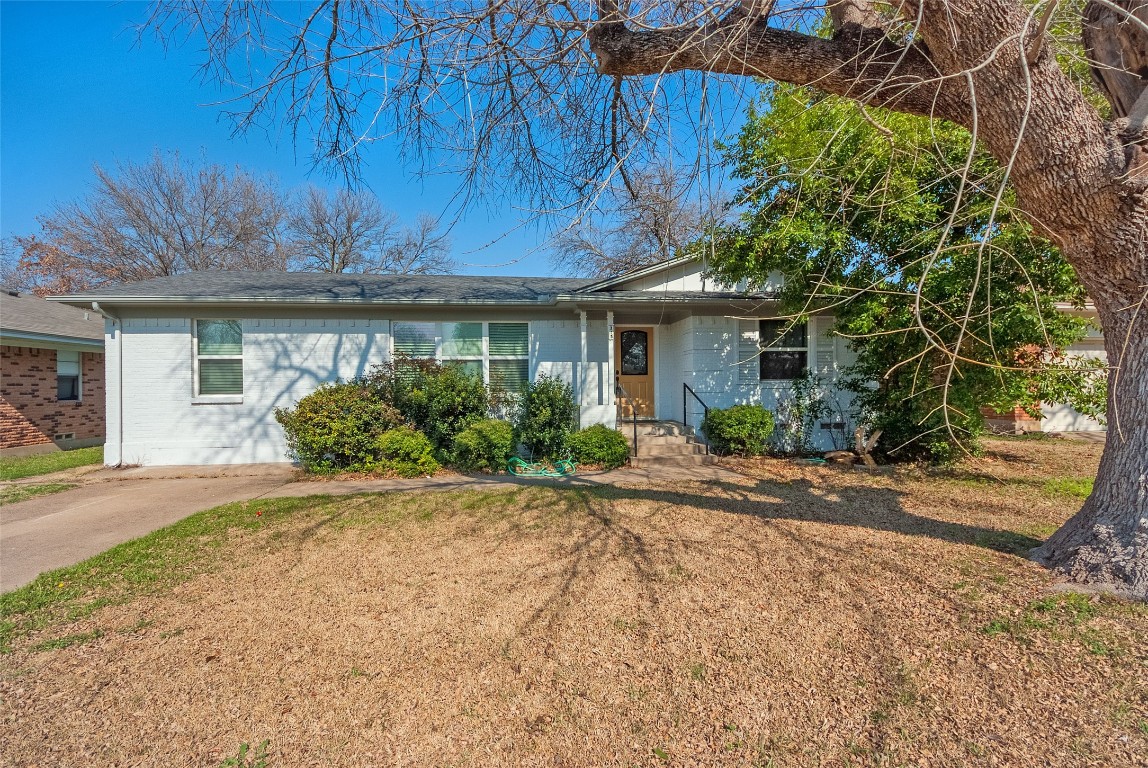 315 W Orange Street Duncanville TX 75116