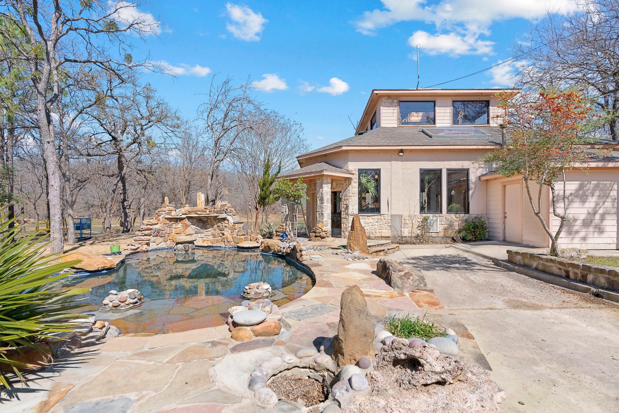 228 Private Road 1758 Chico TX 76431