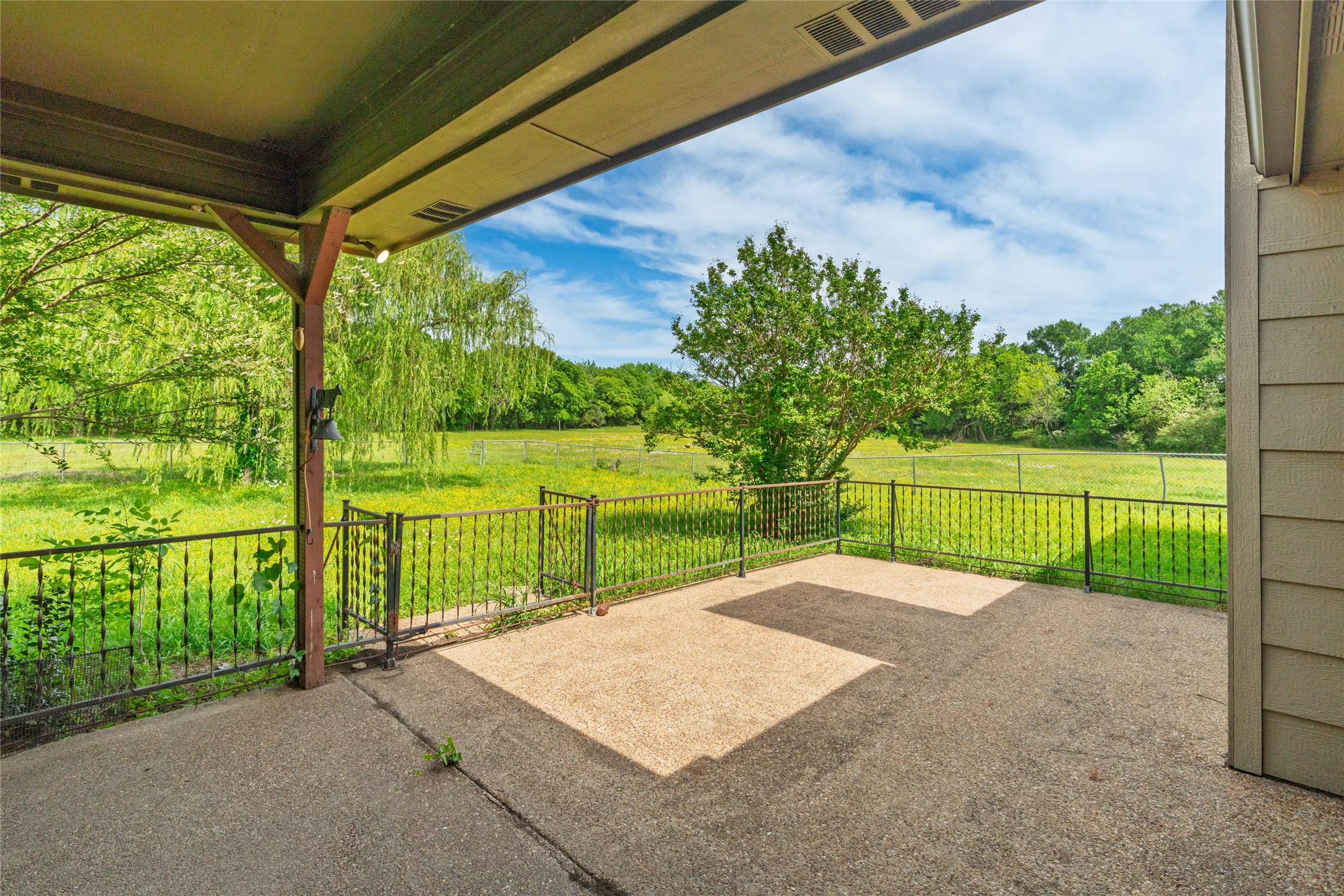 120 Wagon Wheel Circle Leonard TX 75452