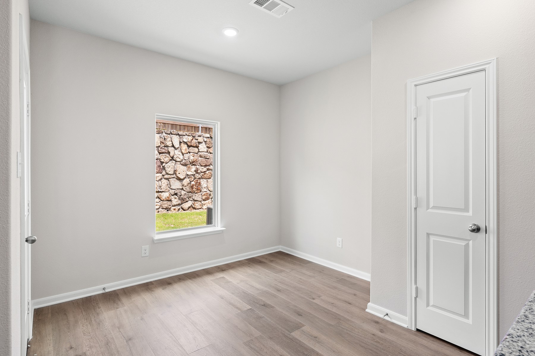 6319 Crosswood Lane Dallas TX 75241