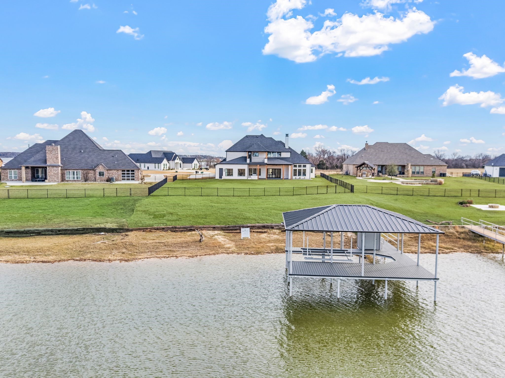 1805 Laguna Bay S Pelican Bay TX 76020