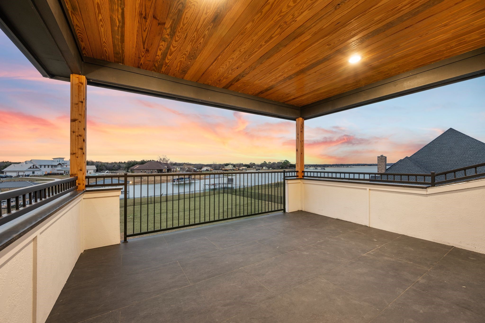 1805 Laguna Bay S Pelican Bay TX 76020