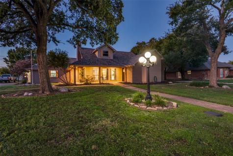2209 Vicksburg Drive Sachse TX 75048
