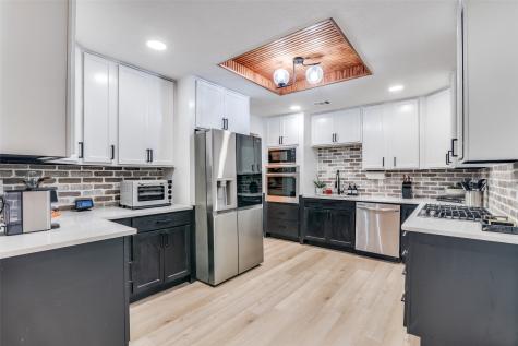 2209 Vicksburg Drive Sachse TX 75048