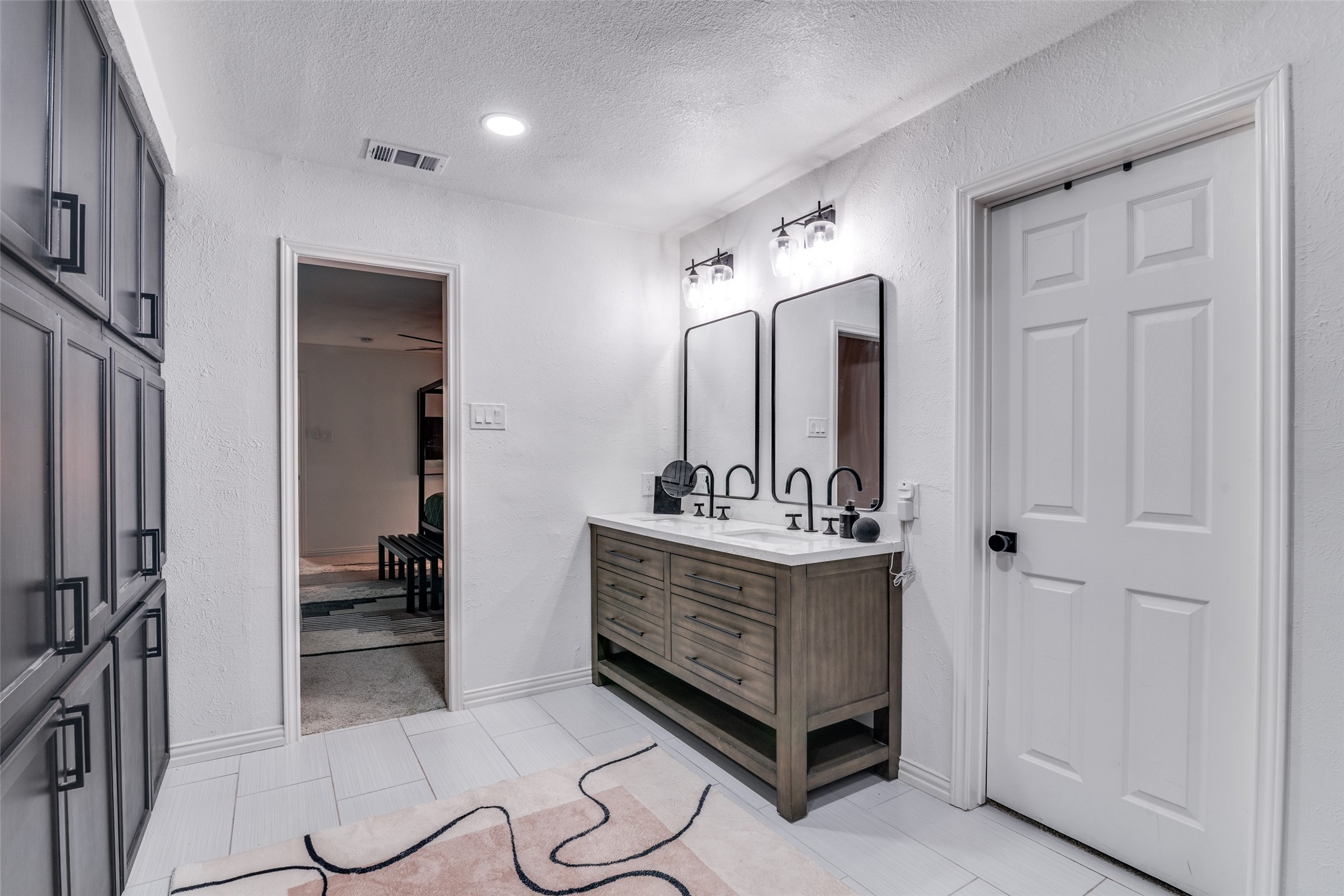2209 Vicksburg Drive Sachse TX 75048