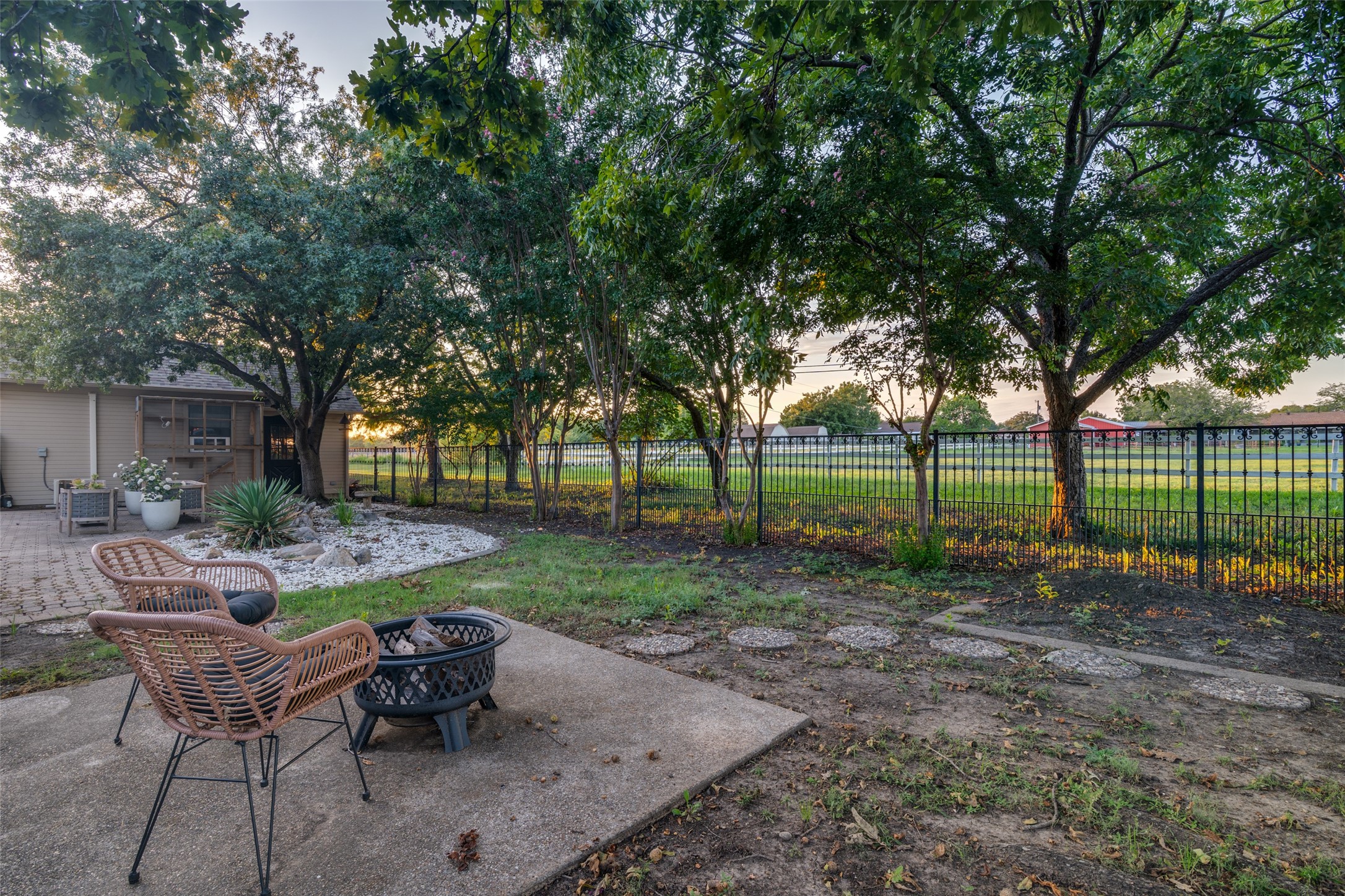 2209 Vicksburg Drive Sachse TX 75048