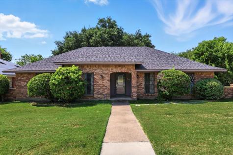 1117 Capetown Drive Grand Prairie TX 75050