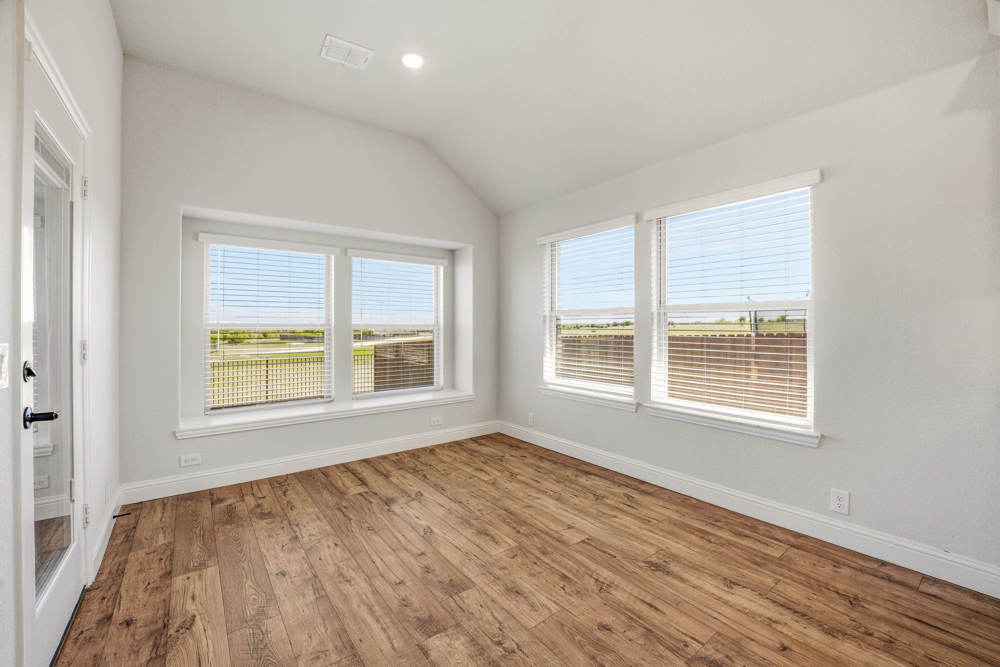 800 Jaguar Ridge Godley TX 76044