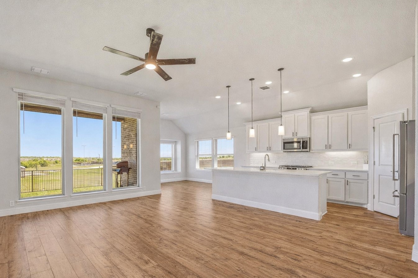 800 Jaguar Ridge Godley TX 76044