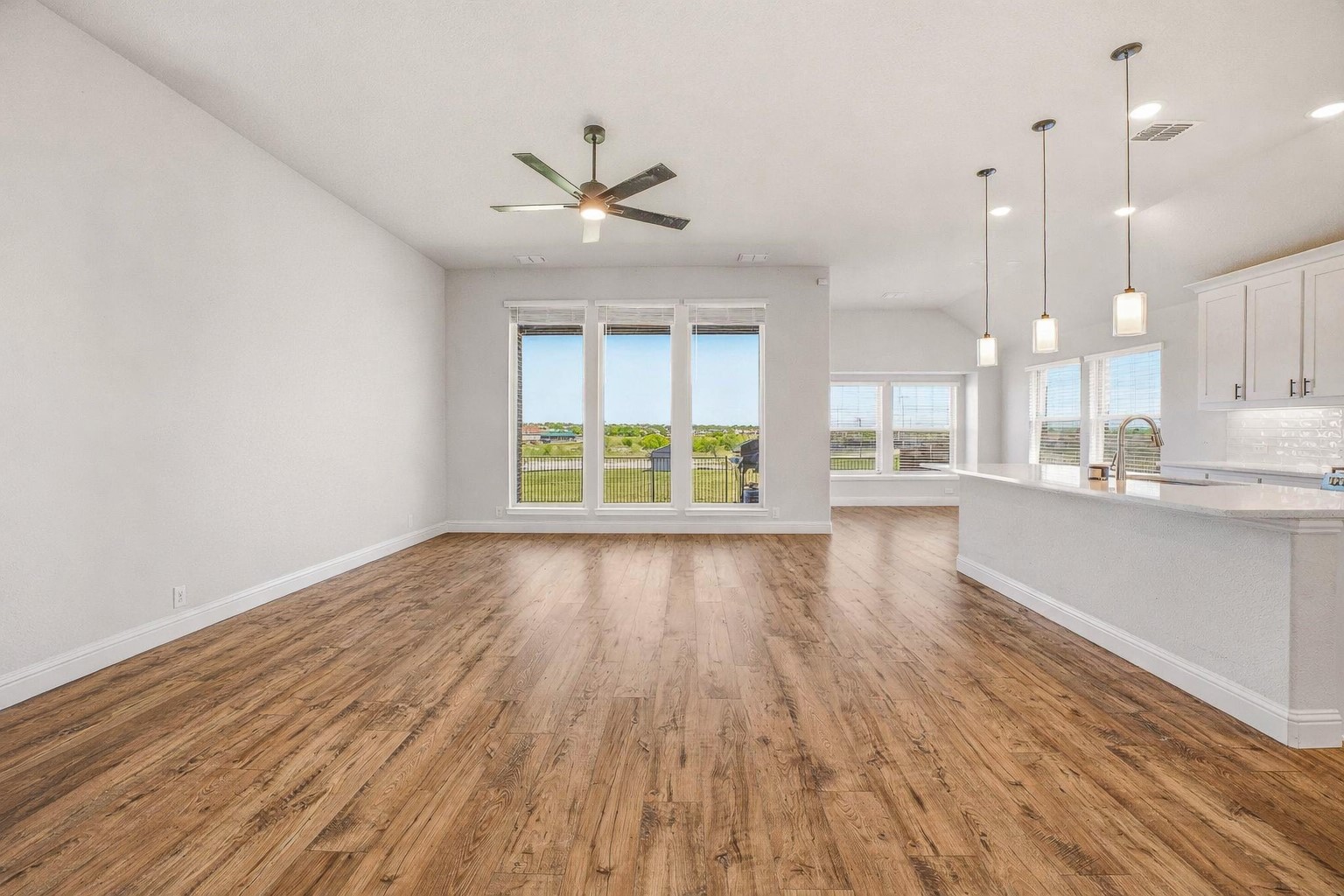 800 Jaguar Ridge Godley TX 76044