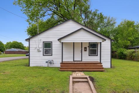 512 W White Avenue Mckinney TX 75069