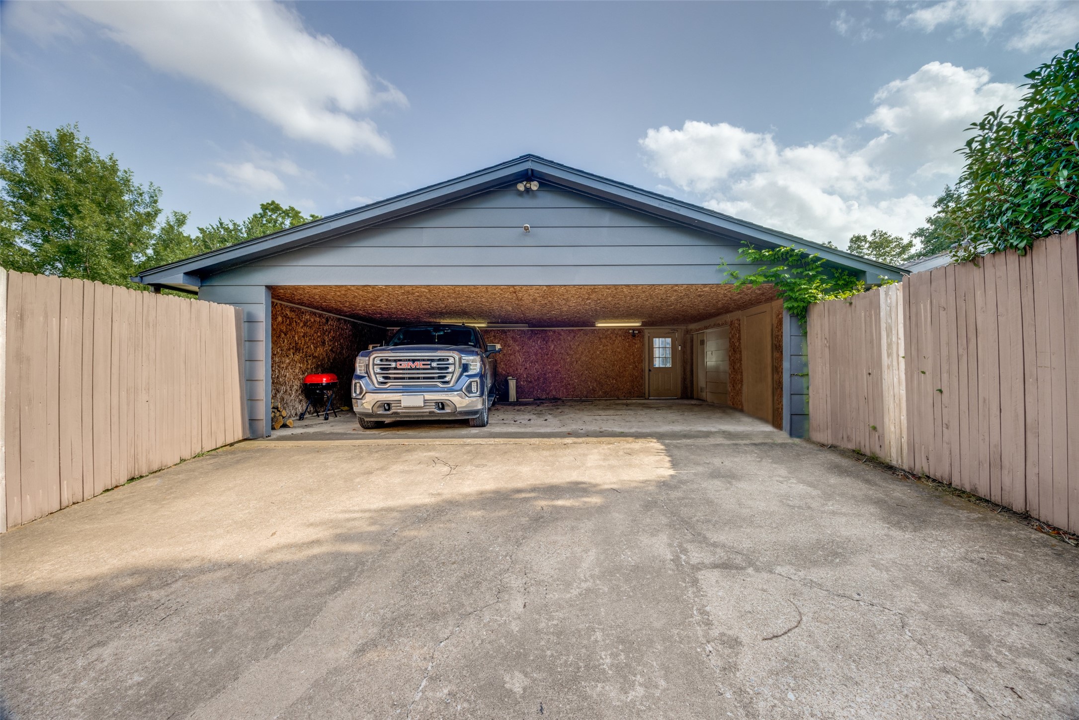 1023 N Leslie Avenue Sherman TX 75092