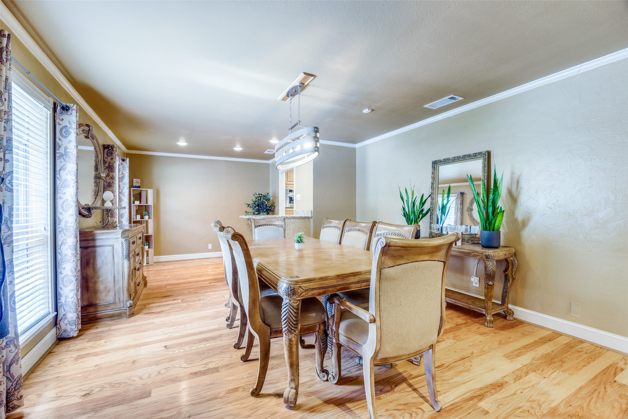 1023 N Leslie Avenue Sherman TX 75092