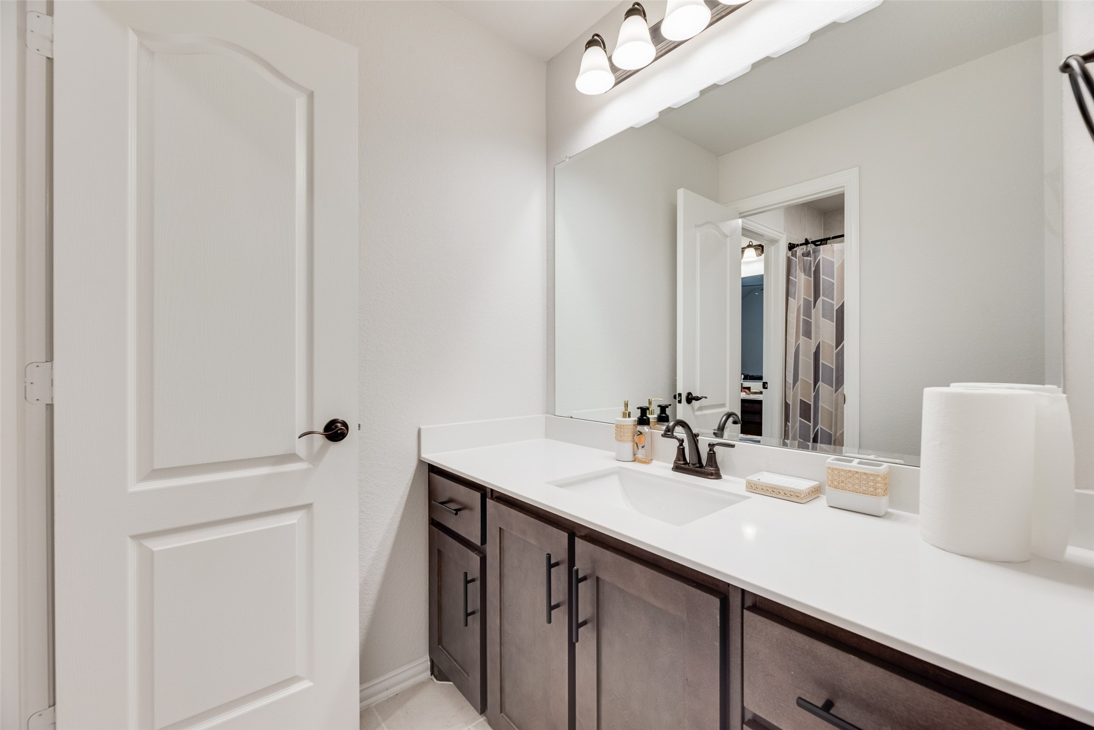 1042 Elmwood Drive Justin TX 76247