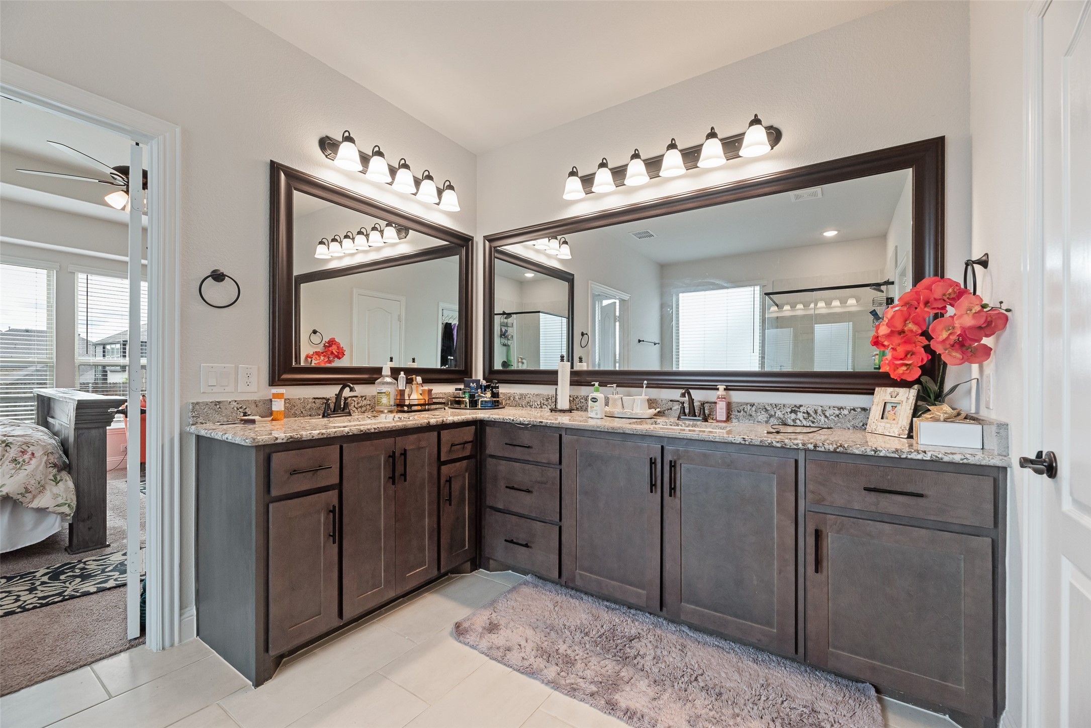 1042 Elmwood Drive Justin TX 76247