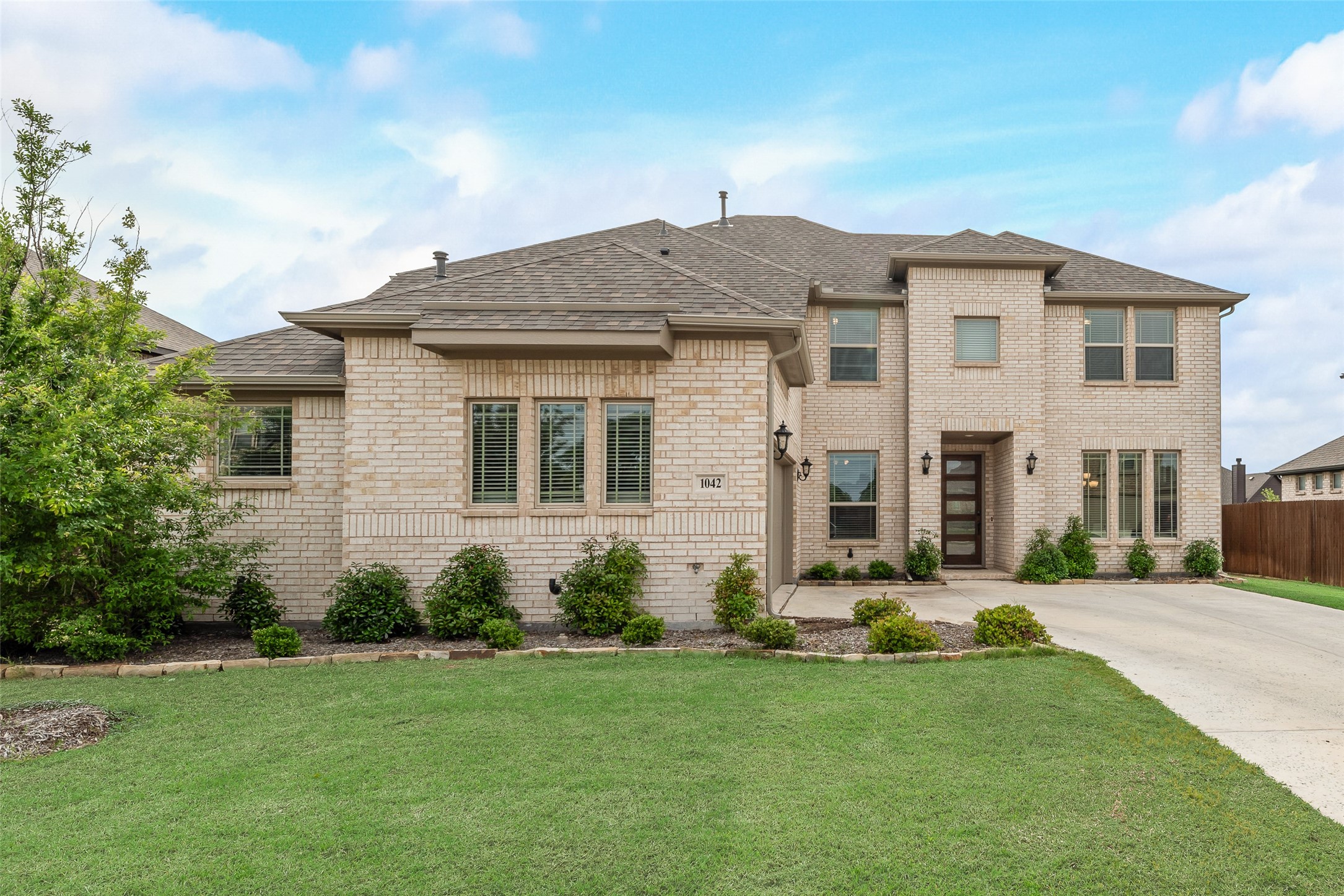 1042 Elmwood Drive Justin TX 76247