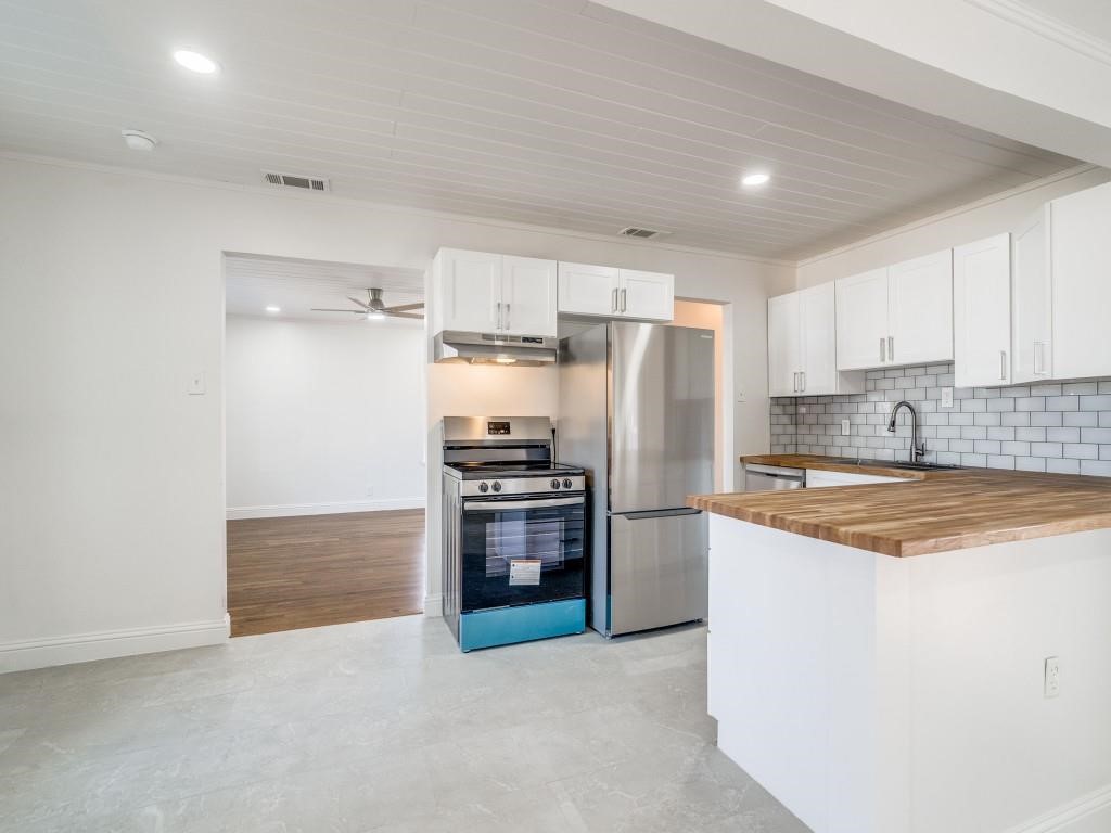4528 Newman Drive Haltom City TX 76117