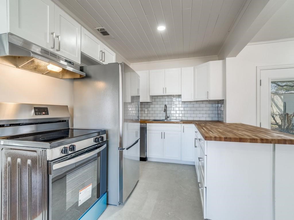 4528 Newman Drive Haltom City TX 76117