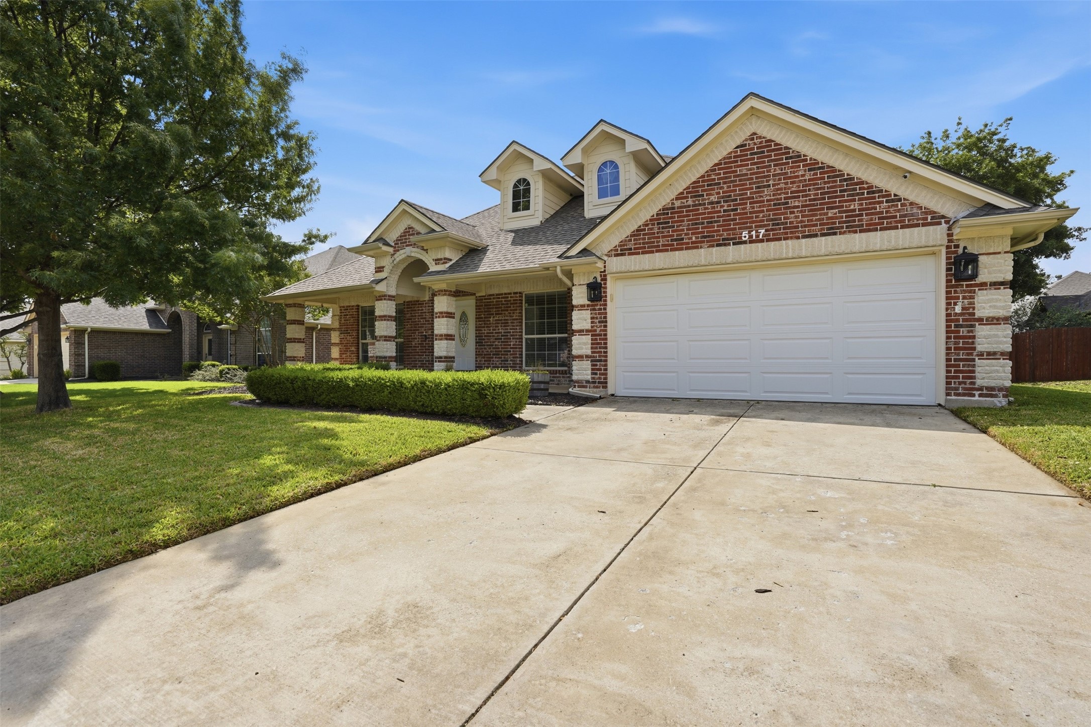 517 Acorn Court Saginaw TX 76179