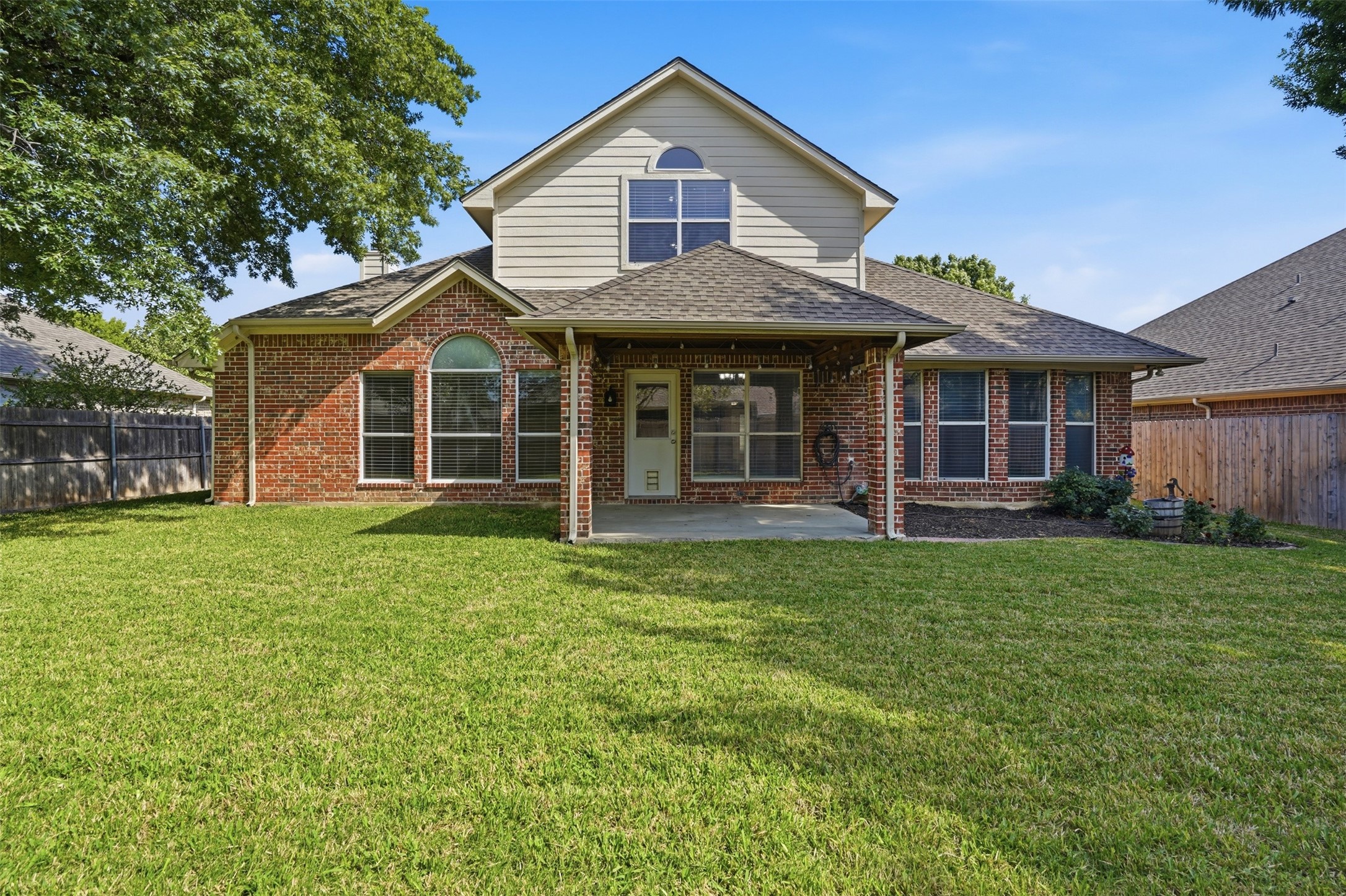 517 Acorn Court Saginaw TX 76179