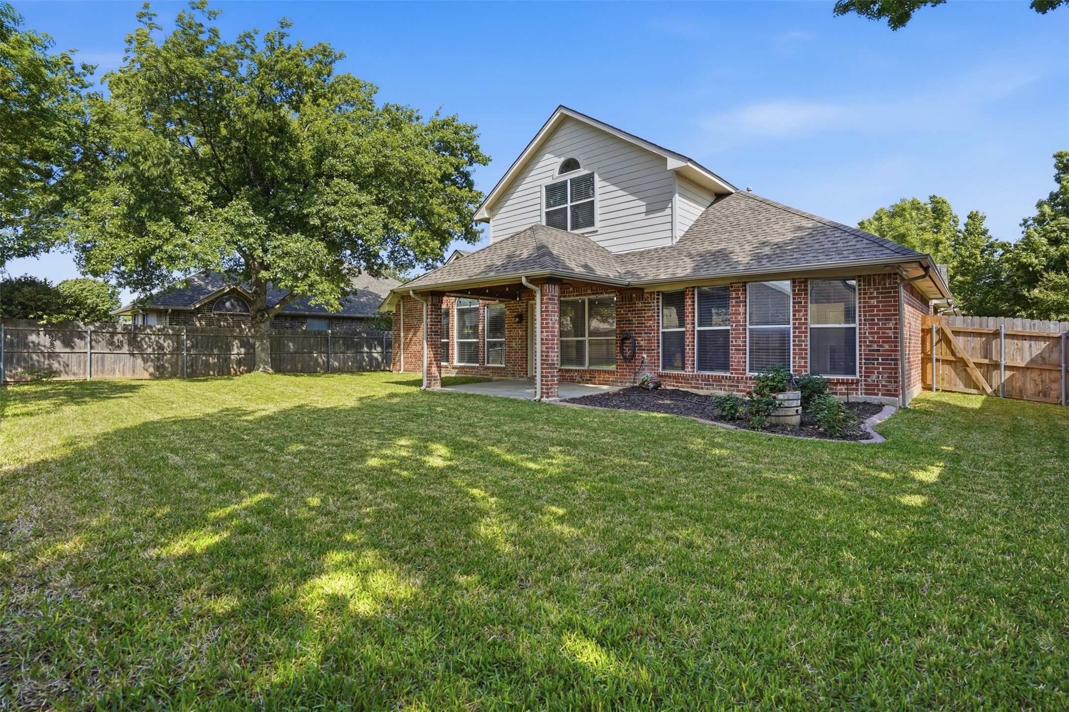 517 Acorn Court Saginaw TX 76179
