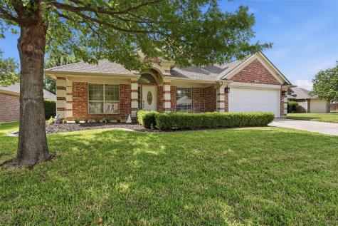 517 Acorn Court Saginaw TX 76179