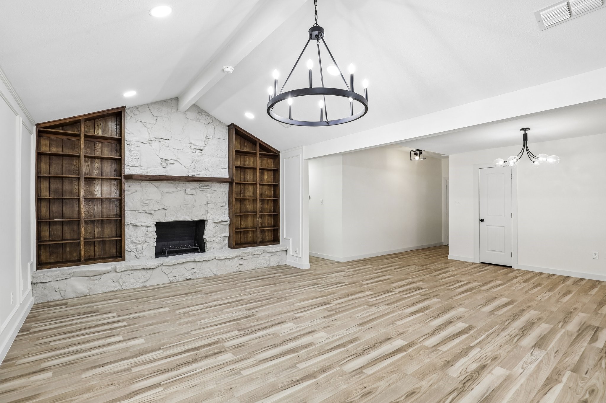 2421 Meadow View Bedford TX 76021