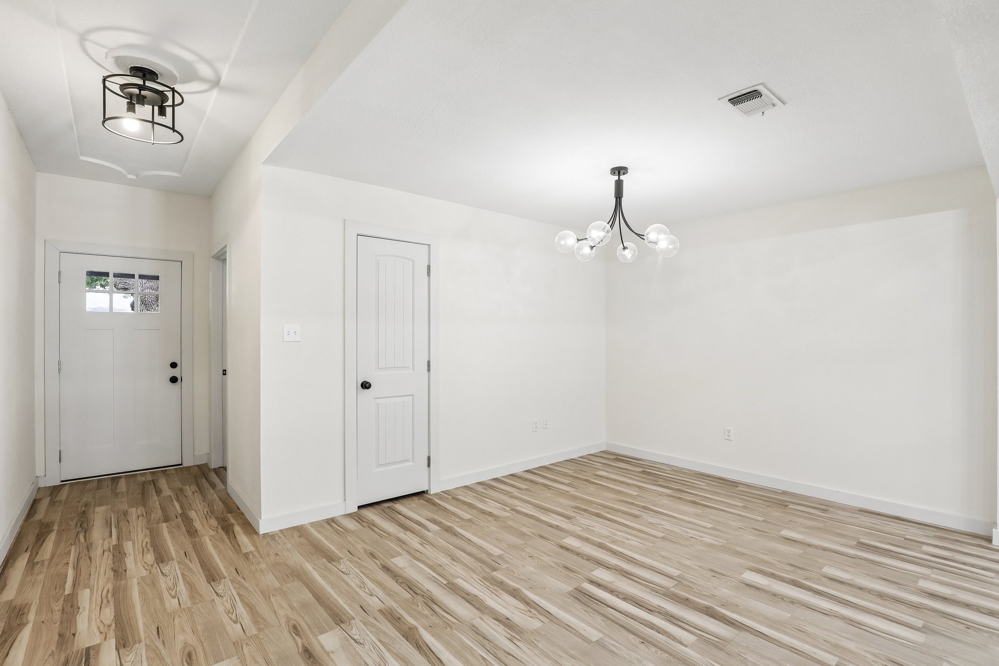 2421 Meadow View Bedford TX 76021
