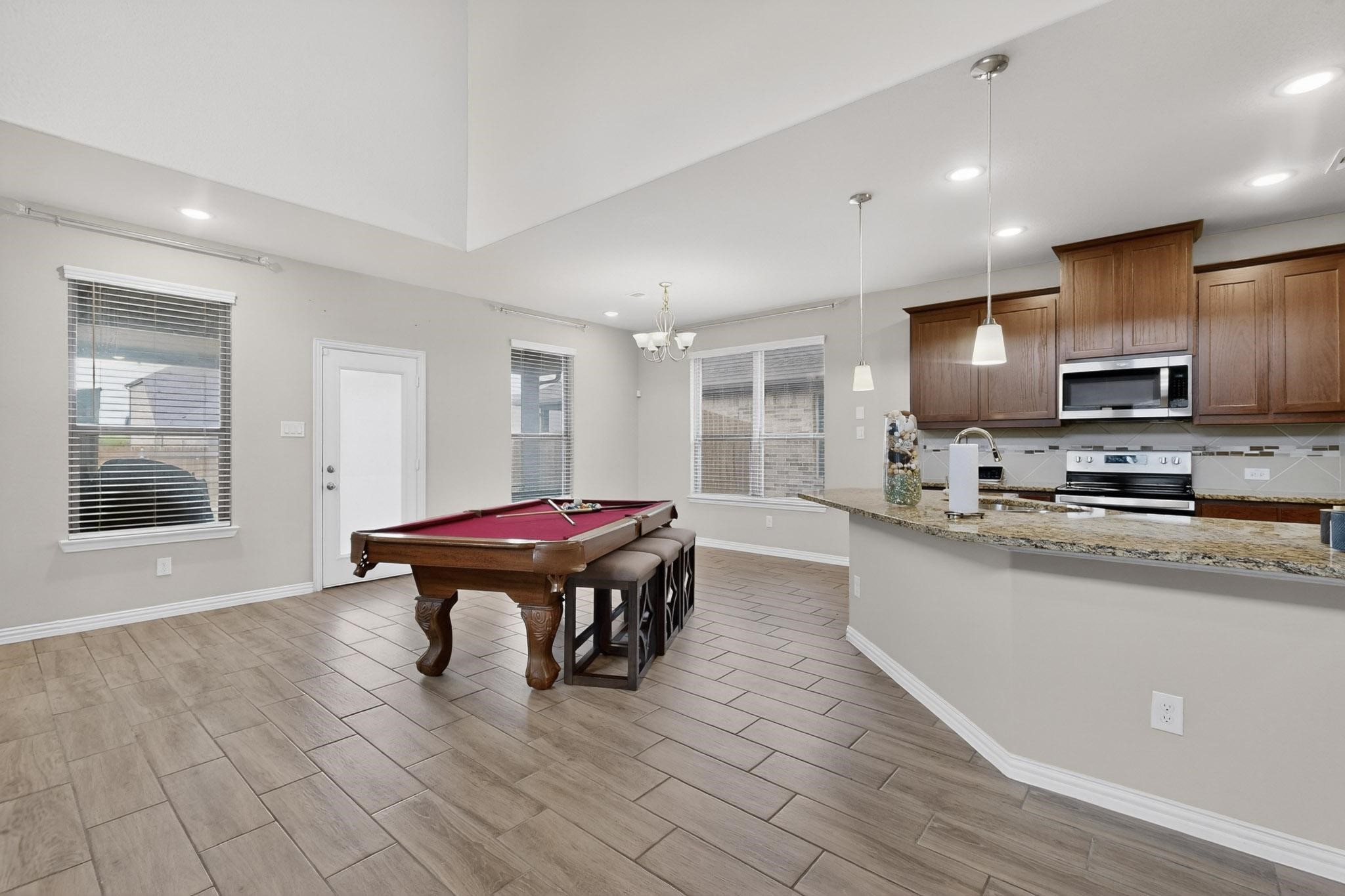 73 River Oaks Boulevard Waxahachie TX 75165