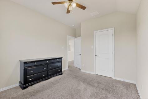 73 River Oaks Boulevard Waxahachie TX 75165
