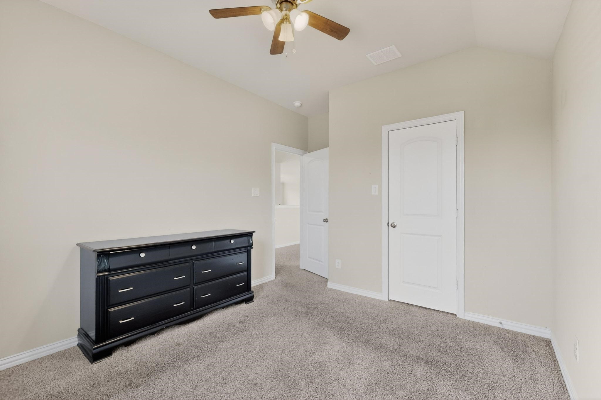73 River Oaks Boulevard Waxahachie TX 75165