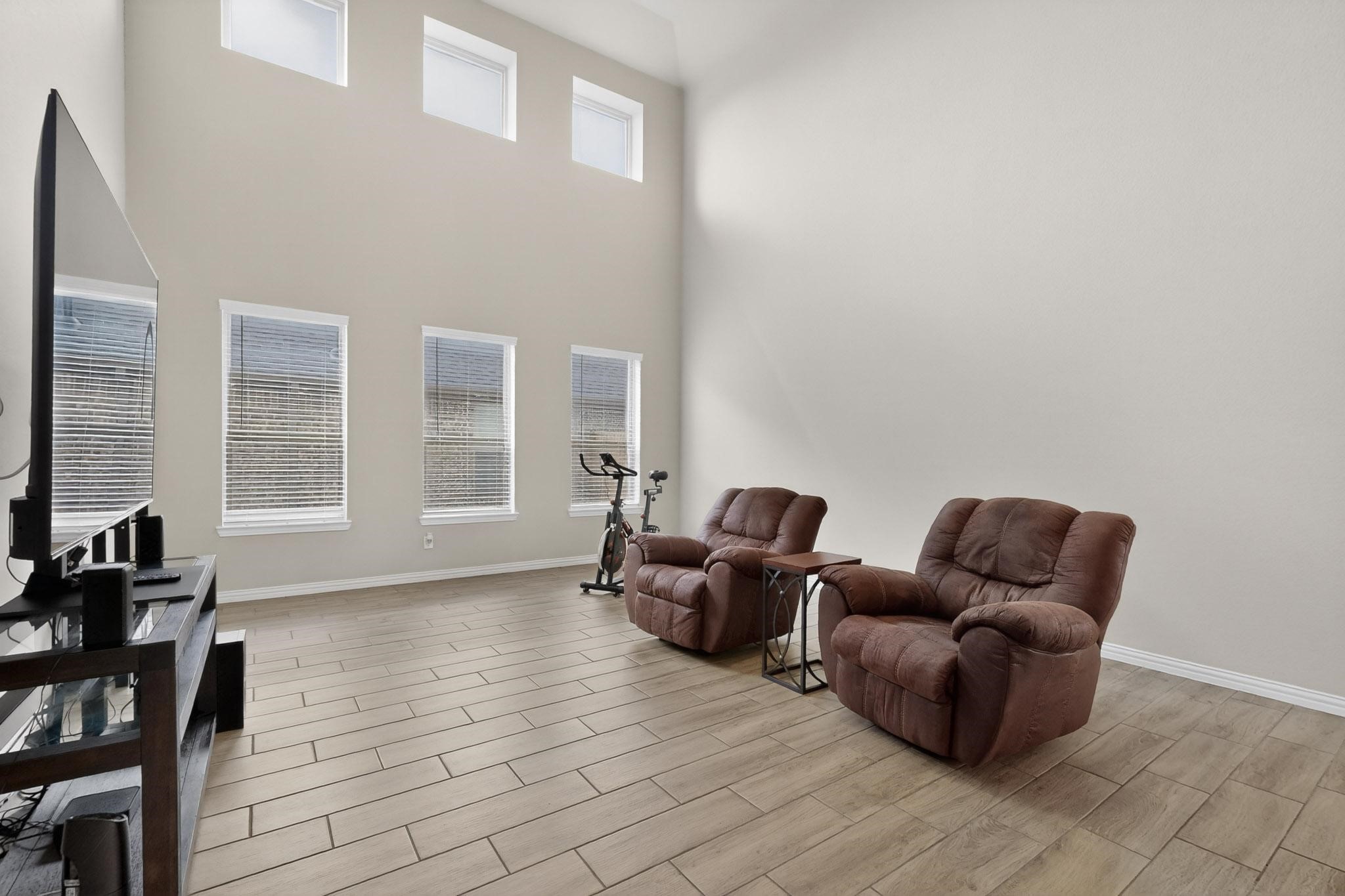 73 River Oaks Boulevard Waxahachie TX 75165