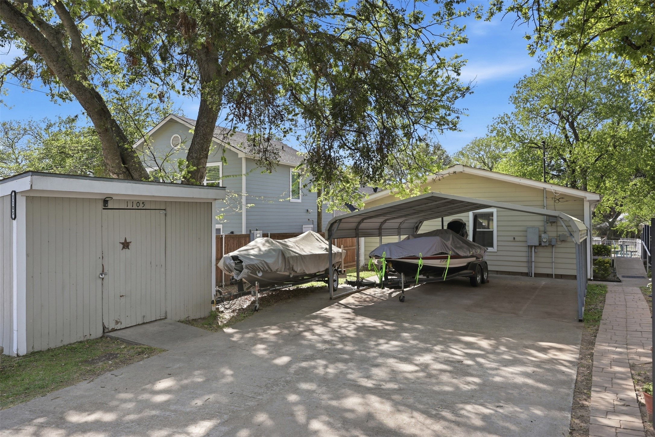 1105 E Lake Drive Weatherford TX 76087