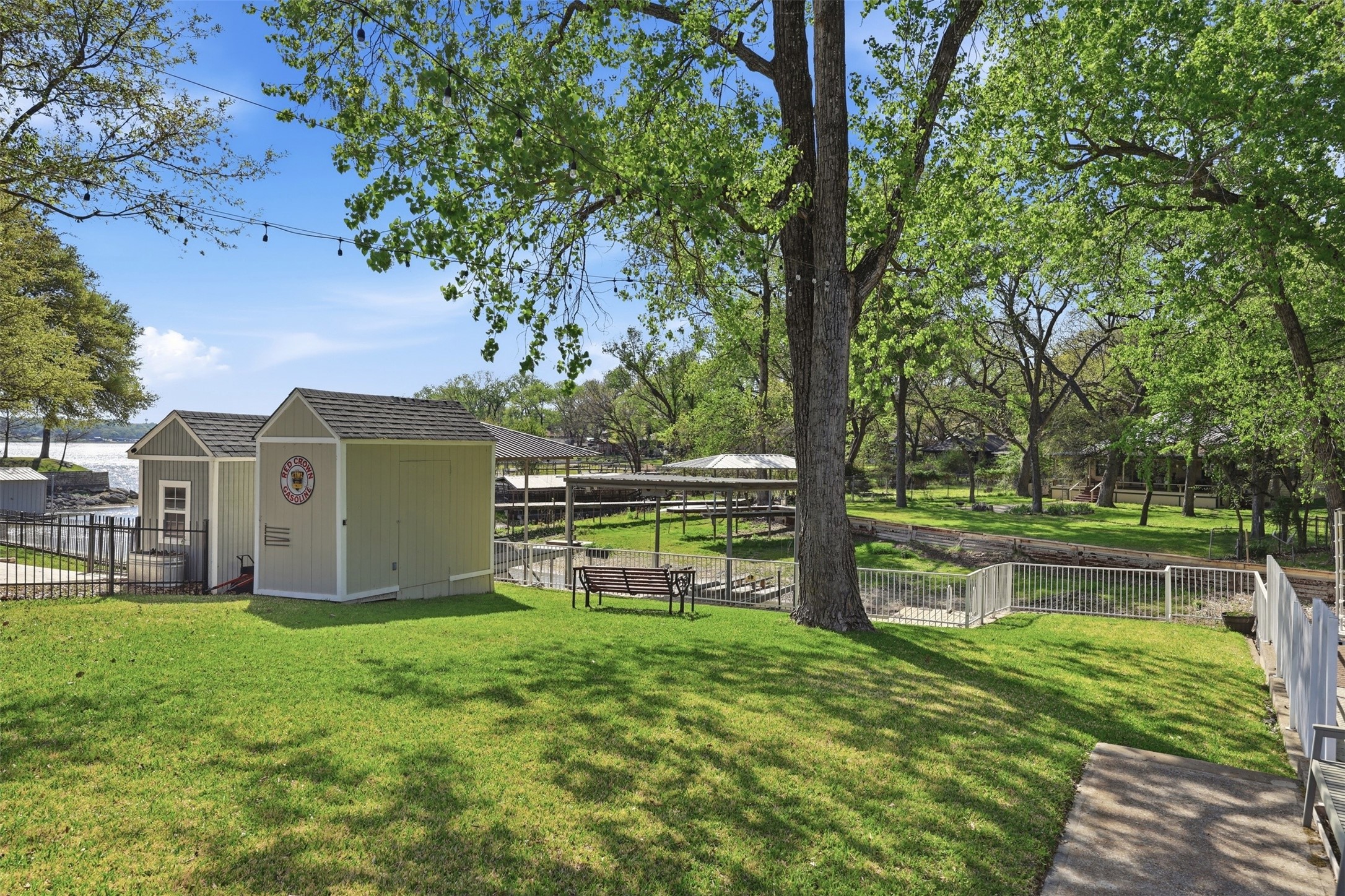 1105 E Lake Drive Weatherford TX 76087